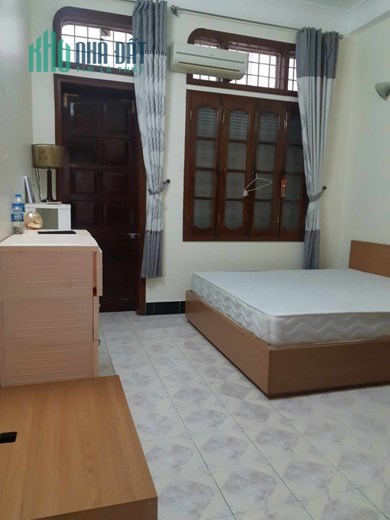 Bán nhà mặt ngõ Khâm Thiên, 32m2*4T, MT4m, lô góc, ngõ thông rộng, cách phố 50m, 3 tỷ