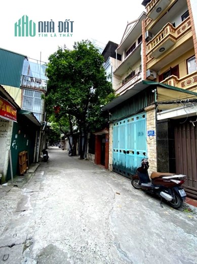 Bán nhà phố Nghĩa Tân, Cầu Giấy, 60m2, 4 tầng, gara ô tô, ô chờ thang máy, giá 15 tỷ.