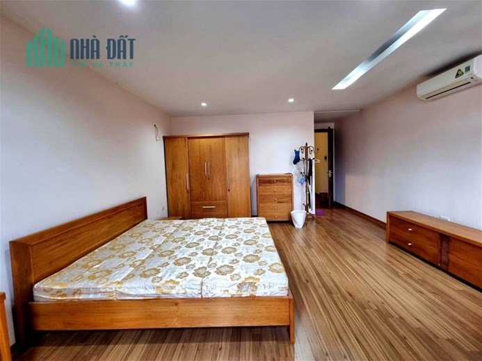 Bán nhà phố Nghĩa Tân, Cầu Giấy, 60m2, 4 tầng, gara ô tô, ô chờ thang máy, giá 15 tỷ.