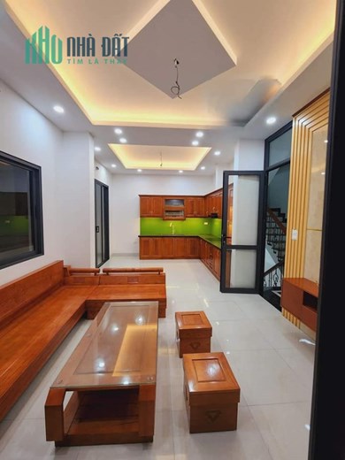 Hiếm có căn thứ 2 ở Phố Vương Thừa Vũ nhà 2 mặt ngõ ô tô tránh kinh doanh