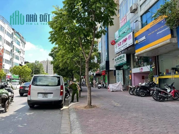 SIÊU PHẨM TÒA BUILDING MẶT PHỐ NGUYỄN HOÀNG 110M2, 10T, HOÀN CÔNG TRÊN SỔ, 68 TỶ.