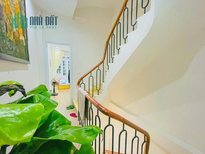 51m Mặt Tiền 4.3m Nhỉnh 9 Tỷ Phân Lô Vip Phố Nguyễn Thị Định. Vỉa Hè Đá Bóng Kinh Doanh Đỉnh. Ô Tô
