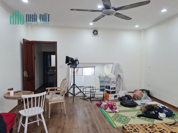 5 TẦNG- THƠM MÙI SƠN- ÔTÔ ĐỖ CỬA- VIEW VƯỜN HOA- KINH DOANH ĐỈNH- Ở SƯỚNG- GIÁ RẺ GIẬT MÌNH CHỈ 5