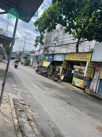 Sang mặt bằng mặt tiền đường Đông Hưng Thuận 03, Q12, TP Hồ Chí Minh - Diện tích: 4,5 x 10. - Giá
