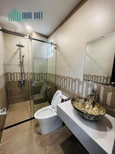 NHỈNH 6 TỶ - NHÀ MỚI ĐẸP - 4 TẦNG - VÀO Ở NGAY.