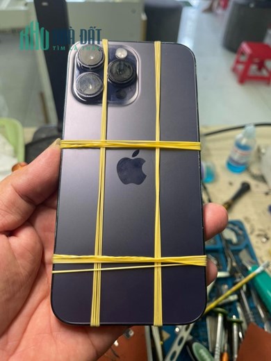 THAY PIN iPHONE CHÍNH HÃNG - LẤY NGAY CHỈ TỪ 299K ĐẶC BIỆT THAY PIN HIỂN THỊ PHẦN TRĂM PIN HOTLINE: