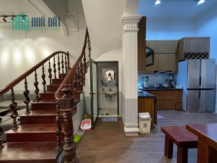 Bán Nhà phân Lô Quận Hoàng mai, Phố Định Công Thượng 55m x 4T, Giá Hơn 5 tỷ.