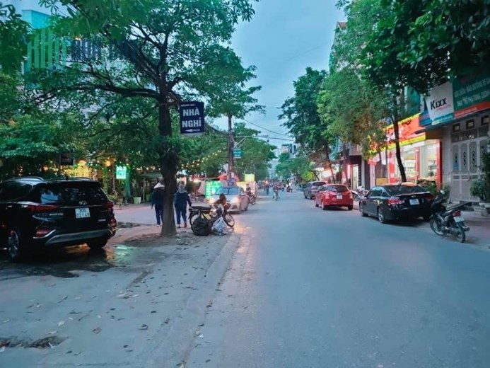 Bán nhà 2 tầng Lê Trọng Tấn, Hà Đông, 60m2, mt5m, ô tô nhỉnh 4 tỷ