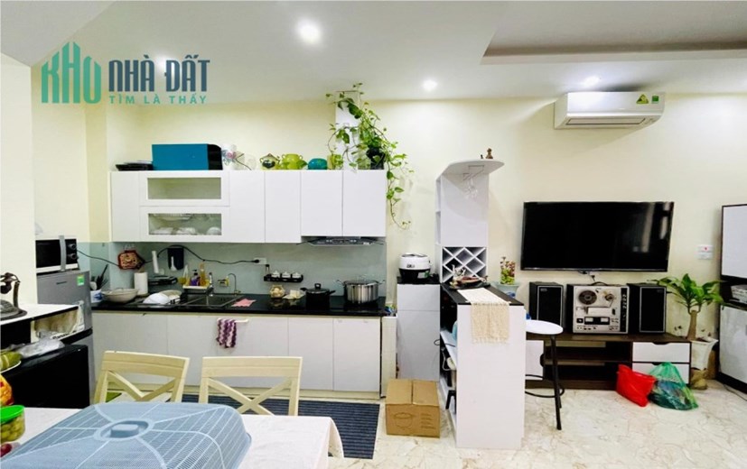 Chính chủ nhà,Ngọc Thụy Long Biên-5 tầng-Mt4,4m-Trước nhà ôtô tránh-Lô góc-32m²-nhỉnh 4 tỷ