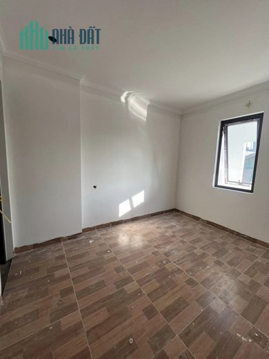 BÁN NHÀ NGUYỄN VĂN CỪ, LONG BIÊN GARA DT 99m2 x 6TẦNG THANG MÁY