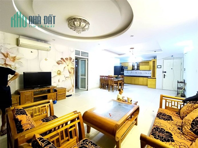 Bán CC tại FLC Landmark Tower, số 5 Lê Đức Thọ, Cầu GIấy, 153 m2, 3 ngủ, 2 vệ sinh,  lô góc, view