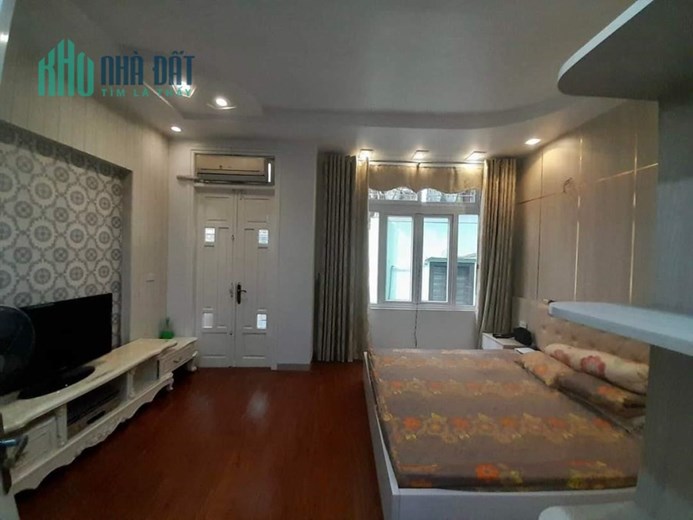 HIẾM! HOÀNG CẦU - GARA Ô TÔ TRÁNH - KINH DOANH ĐỈNH, 60M2, NHỈNH 11 TỶ