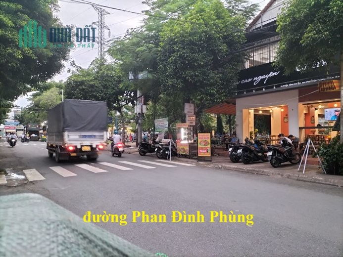 TÂN PHÚ, NHÀ 4 TẦNG, 2 MẶT TIỀN KINH DOANH, PHAN ĐÌNH PHÙNG, CHỈ 15 TỶ