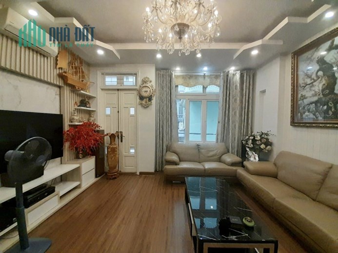 ⚜️ NHÀ PHỐ VIP HOÀNG CẦU-Ô CHỢ DỪA-ĐỐNG ĐA 52M2 5T MT 5M Ô TÔ TRÁNH SIÊU KINH DOANH CHỈ 12 TỶ ⚜️