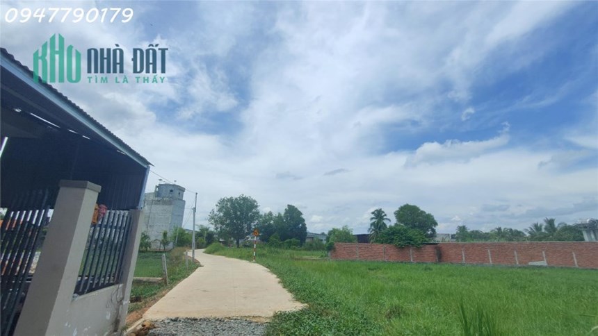 690 triệu - Giá rẻ hết nhà đất!