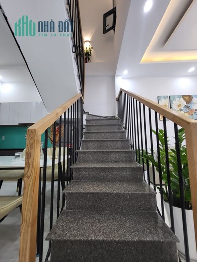 .Nhà Trần Cao Vân gần Lê Độ, kiệt 3m, thẳng 30m ra MT,53m2, 3.1 tỷ