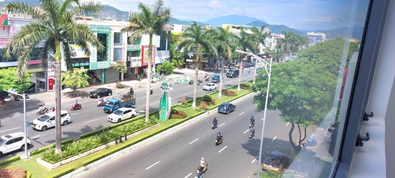 Nhà Mặt Tiền Điện Biên Phủ 4 tầng mới, 5.x tỷ
