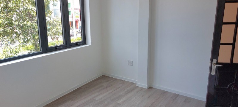 Nhà Mặt Tiền Điện Biên Phủ 4 tầng mới, 5.x tỷ