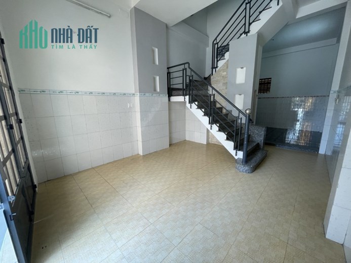 MẶT TIỀN KINH DOANH ĐƯỜNG 10M TÂN SƠN NHÌ, TÂN PHÚ - 46M2 - 3 TẦNG BTCT - CHỈ NHỈNH 6 TỶ XÍU XIU