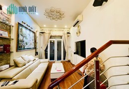 NHÀ DÂN XÂY 7 TẦNG FUN NỘI THẤT GẦN PHỐ 33M2 MẶT TIỀN 3.8M 5.5 TỶ VÂN HỒ