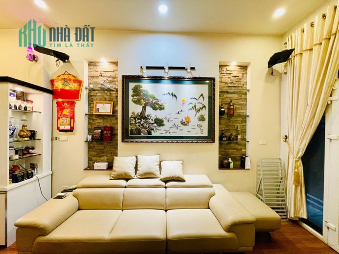 NHÀ DÂN XÂY 7 TẦNG FUN NỘI THẤT GẦN PHỐ 33M2 MẶT TIỀN 3.8M 5.5 TỶ VÂN HỒ