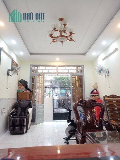 Bán nhà BTCT 2 tầng, Mặt tiền Hiệp Phú, 50m ra Lê Văn Việt. Chỉ 4 tỷ