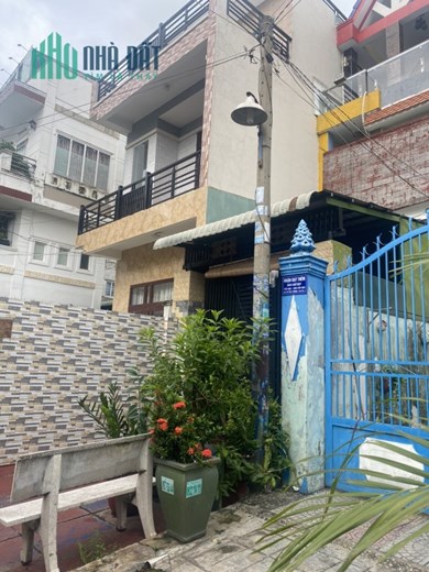 Bán nhà BTCT 2 tầng, Mặt tiền Hiệp Phú, 50m ra Lê Văn Việt. Chỉ 4 tỷ