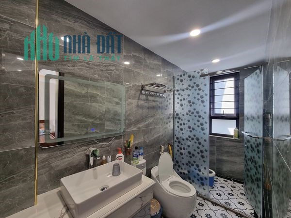 BÁN NHÀ DOÃN KẾ THIỆN CẦU GIẤY, DUY NHẤT 01 CĂN ÔTÔ ĐÕ CỬA, 6 TẦNG CHỈ NHỈNH 7TỶ