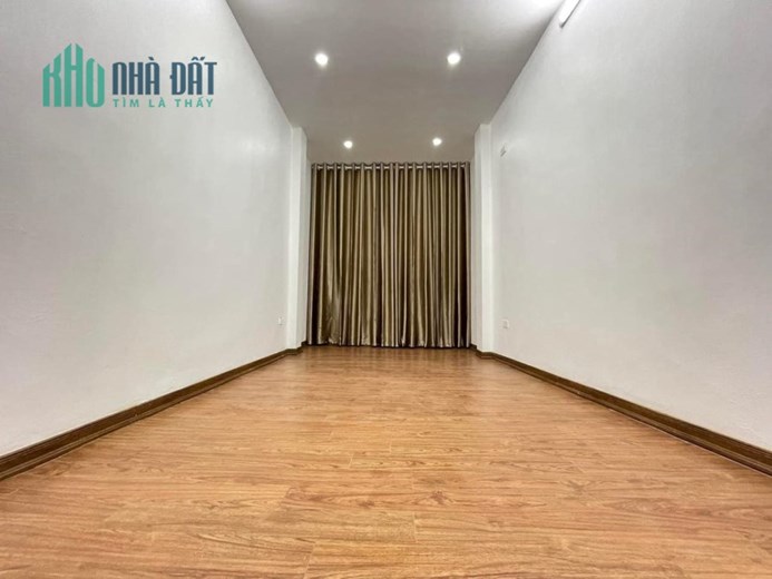 siêu hót - nhà đại từ - hoàng mai - ô tô cách nhà vài bước chân - tiện ích vô vàn - nhà 5 tầng mới