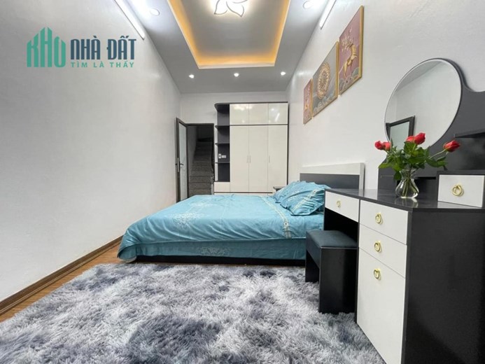 siêu hót - nhà đại từ - hoàng mai - ô tô cách nhà vài bước chân - tiện ích vô vàn - nhà 5 tầng mới