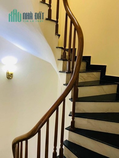 nhà đẹp đại từ - mới kinh koong - dân trí cao - an ninh tốt ô tô cách nhà 10 m - mặt tiền khủng