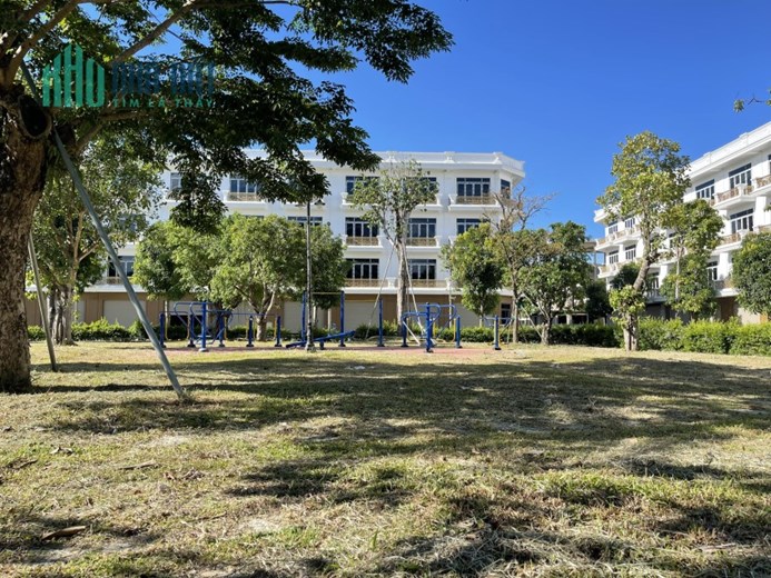 KĐT XUÂN HƯNG, TP.THANH HÓA - HOT/ZALO: 0966 343 969  THANH TOÁN 2,2 TỶ. NHẬN SỔ CHÍNH CHỦ NGAY.