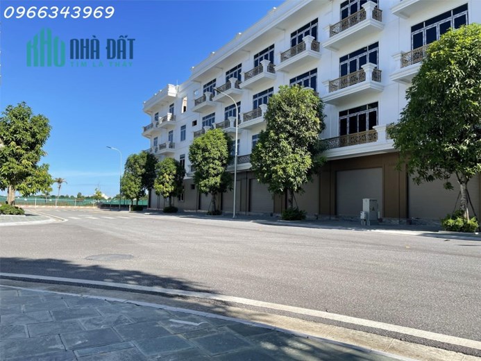 KĐT XUÂN HƯNG, TP.THANH HÓA - HOT/ZALO: 0966 343 969  THANH TOÁN 2,2 TỶ. NHẬN SỔ CHÍNH CHỦ NGAY.