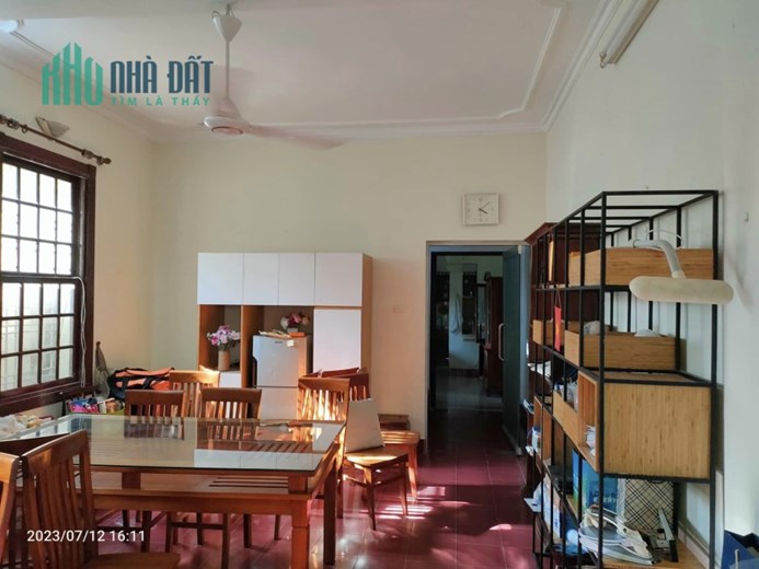 Cho thuê nhà phố Nguyễn Đình Chiều , 80m2 x 3 tầng , giá 23tr
