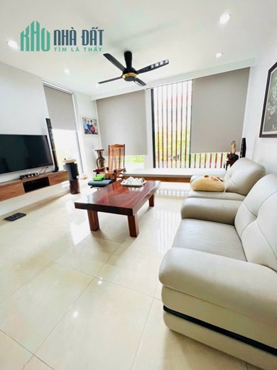 Cho thuê biệt thự vườn góc 2 MT 16m ở Phước Long