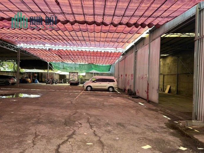 Cho thuê kho mặt tiền Huỳnh Tấn Phát, 200m2, giá 20 triệu