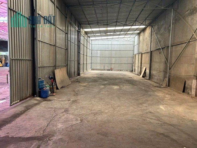 Cho thuê kho mặt tiền Huỳnh Tấn Phát, 200m2, giá 20 triệu