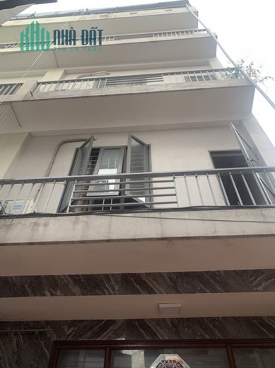 NHÀ ĐẸP NGỌC THỤY, LÔ GÓC THOÁNG SÁNG QUANH NĂM, GẦN HỒ, Ở SANG
