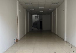 Cho thuê nhà MP Bờ Sông Sét , 90m2 x 2 tầng , giá 30tr