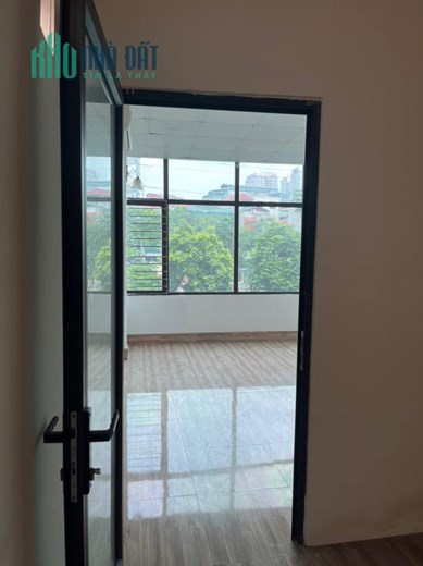 Cho thuê nhà MP Bờ Sông Sét , 90m2 x 2 tầng , giá 30tr