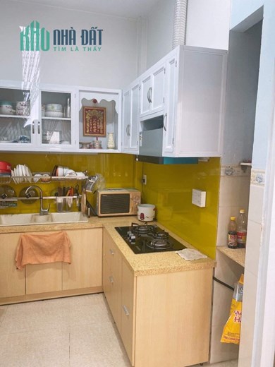 Bán Nhà Gần Sân Bay 40m2, 3 Tầng, Ngang 5M Hẻm xe hơi, Kế Tân Bình