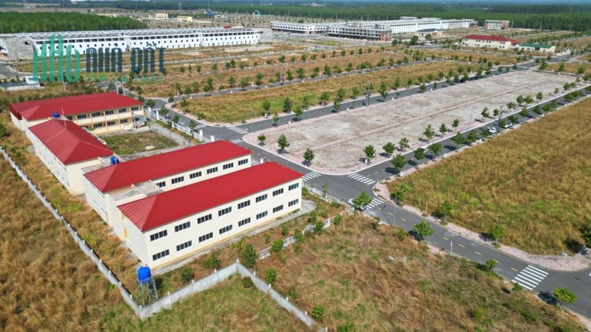 Chính chủ cần bán lô đất mặt tiền đường đất nền Bàu Bàng 1 tỷ 550