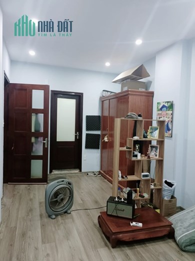 Nhà 46m, 5 tầng, mặt tiền 4m, Ngõ Quỳnh cách phố Bạch Mai 200m, 3,6 tỷ