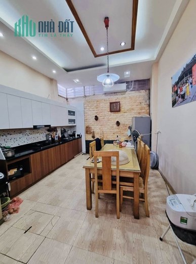 VỊ TRÍ ĐẮC ĐỊA, KINH DOANH SẦM UẤT, Ô TÔ ĐỖ CỔNG -  XÂY MỚI CỰC TÂM HUYẾT _ NHÀ 5 TẦNG YÊN HÒA, CẦU
