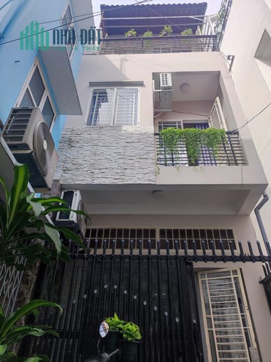 Bán nhà hẻm 5m Phó Đức Chính cách HXH quay đầu 20m 3 tầng BTCT nhỉnh 4 tỷ.