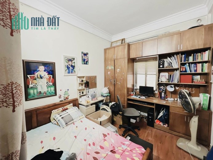 LẠC LONG QUÂN TT CẦU GIẤY - KHU VÍP - 18M RA Ô TÔ TRÁNH - GẦN PHỐ - NHÀ ĐẸP - Ở NGAY - GẦN HỒ TÂY -