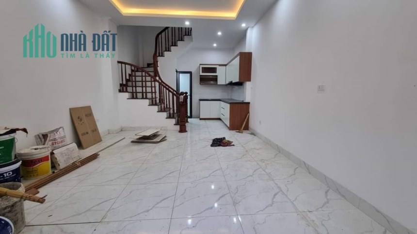 BÁN NHÀ TRONG NGÕ CẦU GIẤY 30M2