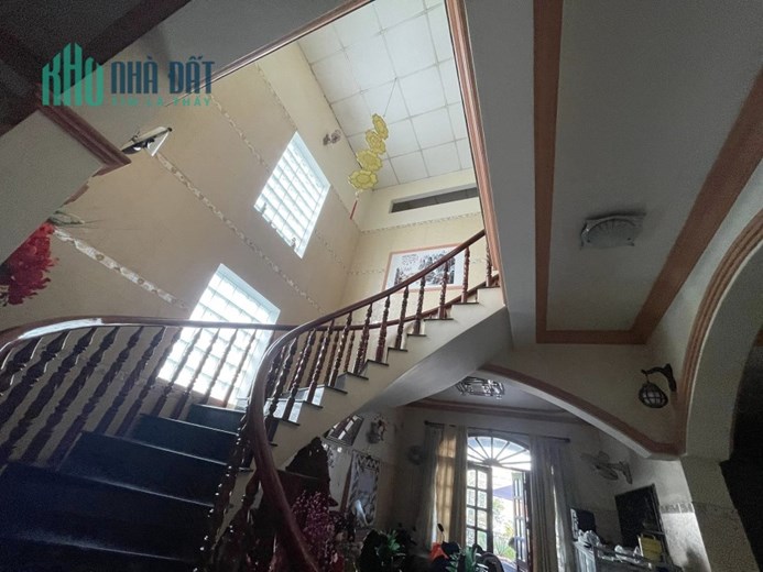 Biệt Thự 260m2 Quận 12 – ngang khủng 11 x 23m – 15 tỷ