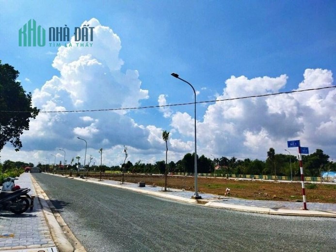 XOAY VỐN LÀM ĂN BÁN GẤP 4 LÔ ĐẤT THỔ CƯ 1.098M2, SÁT CỤM KCN, 420 TRIỆU.