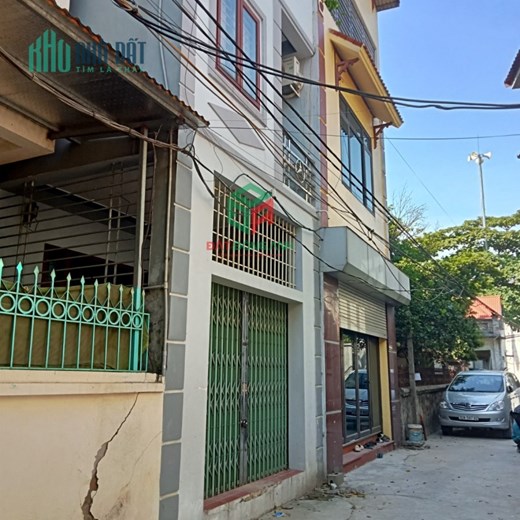 BÁN NHÀ 3 TẦNG VÕNG LA - ĐÔNG ANH GIÁP CHÂN CẦU THĂNG LONG 
___________ Giá 1.8 xx __________